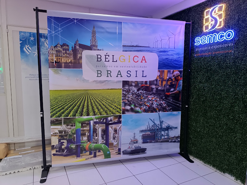 estrutura metalica para banner 5 semco displays sao paulo