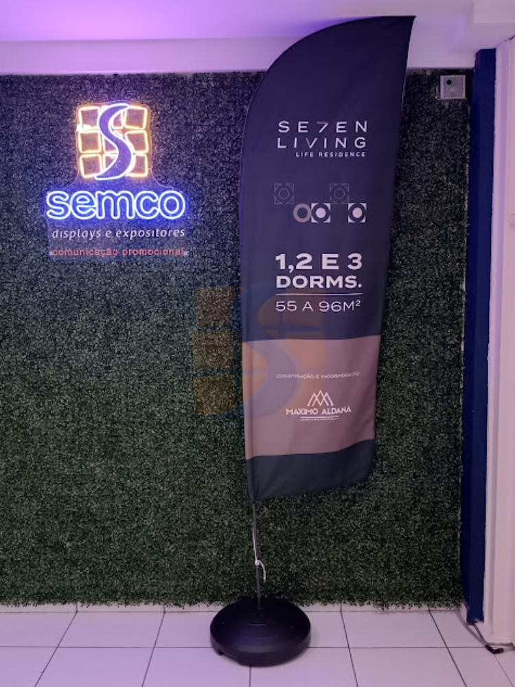 bandeira de anuncio 7 semco displays sao paulo